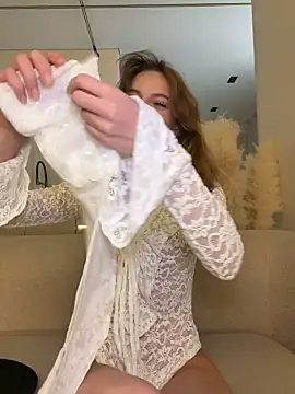 -AngelAri- online show from March 7, 2026, 9:12 pm