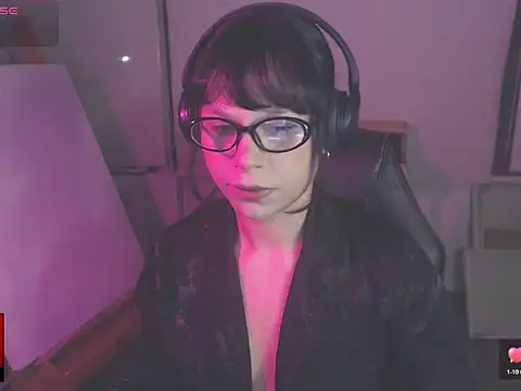 Snapshot of alien__show chatting on March 10, 2026, 3:22 am alien show online show from March 10, 2026, 3:22 am