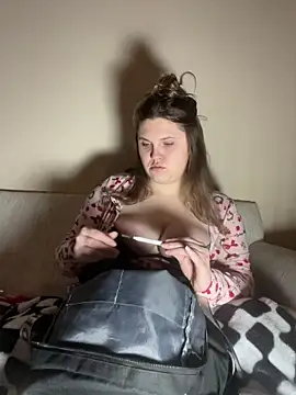 Snapshot of daddyarimm chatting on December 18, 2025, 8:37 pm daddyarimm online show from December 18, 2025, 8:37 pm