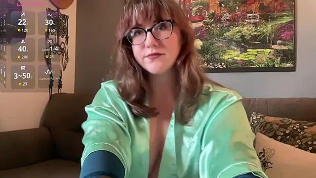 Snapshot of kurvy_kitten_xo chatting on December 2, 2025, 3:07 pm kurvy kitten xo online show from December 2, 2025, 3:07 pm