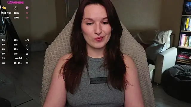 Val lava online show from April 28, 2026, 8:47 pm