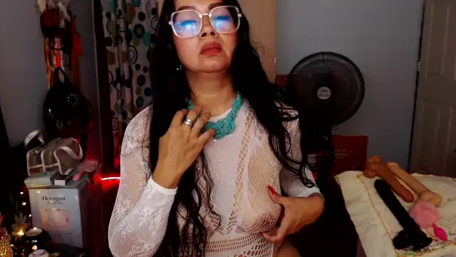RUBII-ADAMS online show from May 8, 2026, 2:44 pm