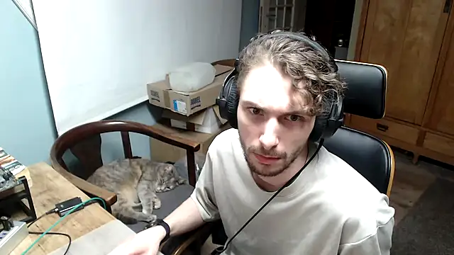 mycurve online show from February 28, 2025, 12:10 am