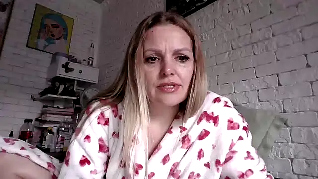 Angel girllovemy online show from February 11, 2026, 7:57 am