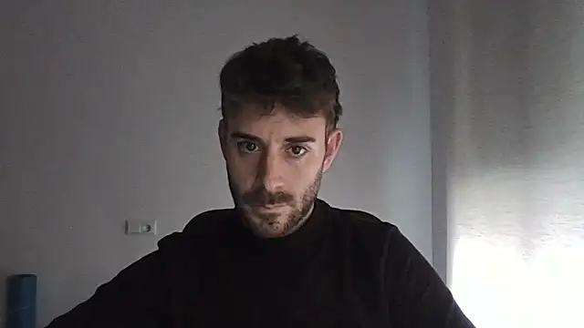 vargas90 online show from December 15, 2025, 12:31 pm