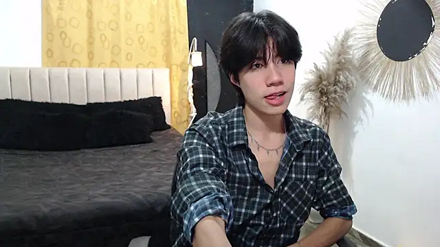 Snapshot of Elio-cam chatting on January 11, 2026, 7:35 am Elio-cam online show from January 11, 2026, 7:35 am