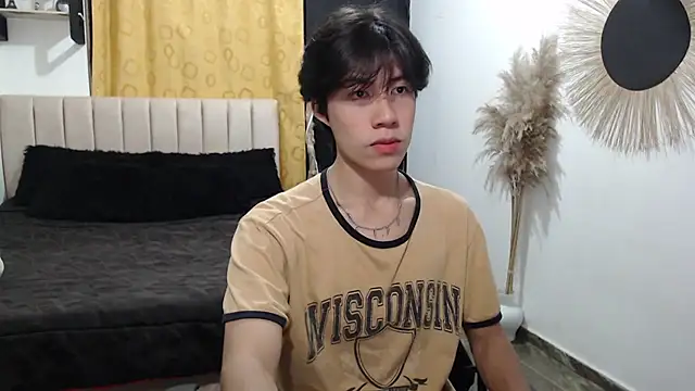 Snapshot of Elio-cam chatting on February 17, 2026, 1:35 am Elio-cam online show from February 17, 2026, 1:35 am