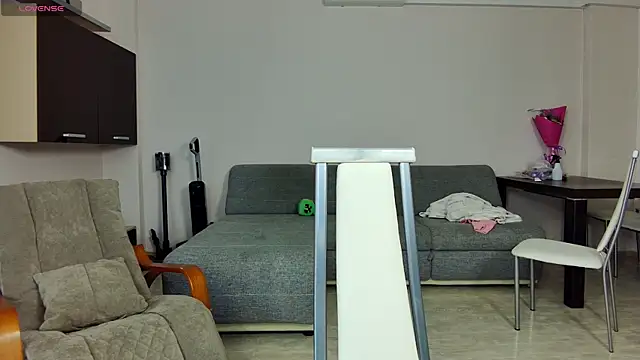 -Rin-Chan online show from March 13, 2026, 2:12 pm