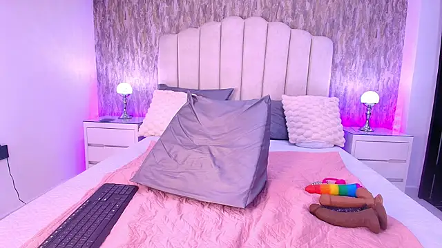 raven lilith  online show from January 15, 2026, 3:11 am