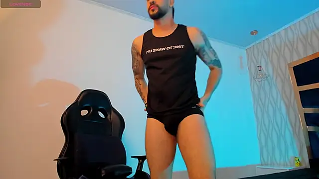 Snapshot of Petesevans chatting on November 9, 2025, 1:53 pm Petesevans online show from November 9, 2025, 1:53 pm