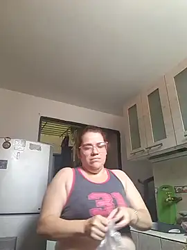 karlythothxh online show from October 28, 2025, 4:42 pm