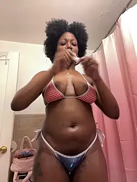 mochamimi online show from March 3, 2026, 1:23 am