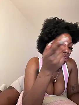 mochamimi online show from April 9, 2026, 6:19 am