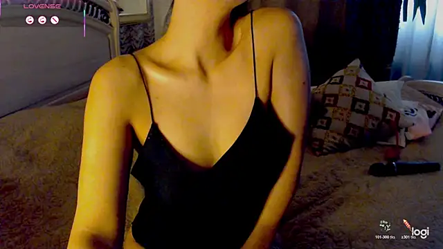 Snapshot of Iam_Luna chatting on May 30, 2026, 12:13 pm Iam Luna online show from May 30, 2026, 12:13 pm