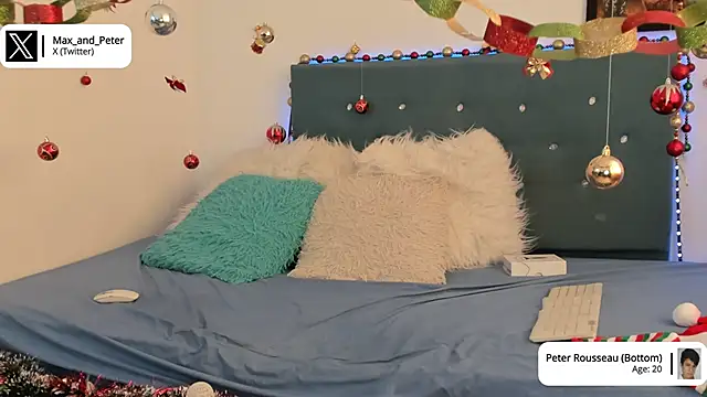 Snapshot of Max_and_Peter chatting on December 27, 2024, 3:26 pm Max and Peter online show from December 27, 2024, 3:26 pm