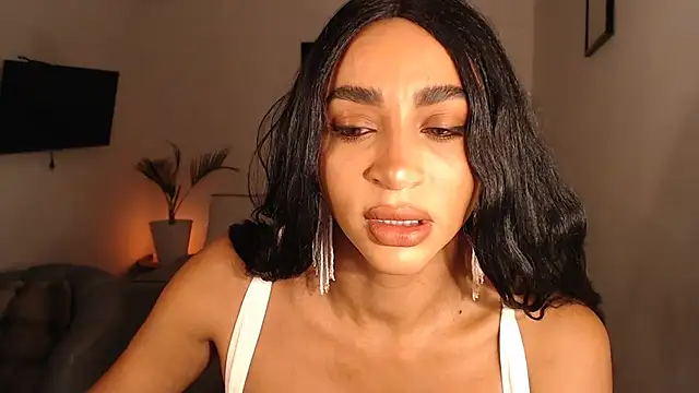 Snapshot of destinne_mill_ chatting on December 5, 2025, 10:24 am destinne mill online show from December 5, 2025, 10:24 am