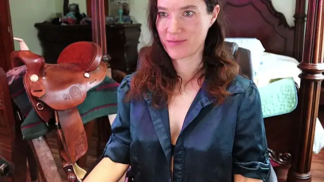 Snapshot of thornburyrose chatting on March 26, 2026, 8:47 pm thornburyrose online show from March 26, 2026, 8:47 pm
