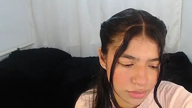 Snapshot of Liz_Galactic chatting on December 10, 2024, 7:00 pm Liz Galactic online show from December 10, 2024, 7:00 pm