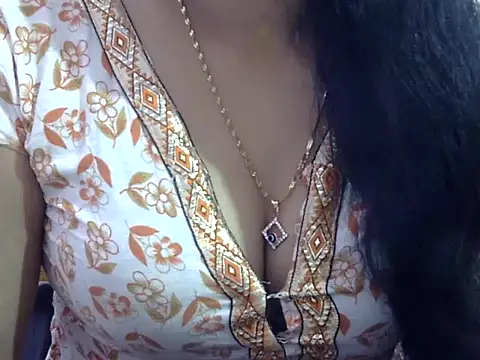 Snapshot of Your_wild_Dia chatting on October 29, 2025, 6:04 am Your wild Dia online show from October 29, 2025, 6:04 am