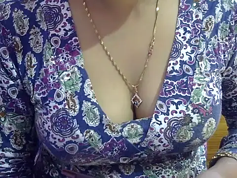 Snapshot of Your_wild_Dia chatting on November 3, 2025, 5:20 am Your wild Dia online show from November 3, 2025, 5:20 am