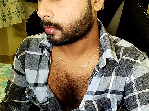 SHENOY3 online show from October 7, 2025, 1:41 pm