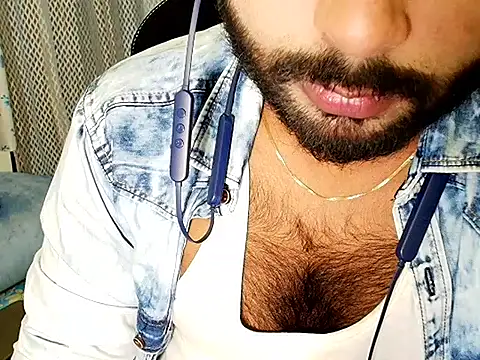 SHENOY3 online show from November 6, 2025, 5:25 pm