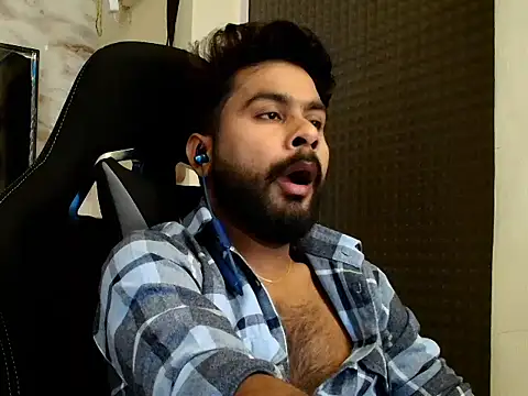 SHENOY3 online show from March 1, 2026, 4:31 pm