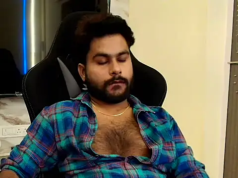 Snapshot of SHENOY3 chatting on June 2, 2026, 6:32 pm SHENOY3 online show from June 2, 2026, 6:32 pm