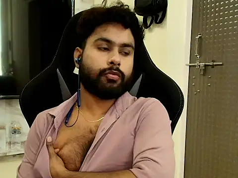 Snapshot of SHENOY3 chatting on June 7, 2026, 2:54 pm SHENOY3 online show from June 7, 2026, 2:54 pm