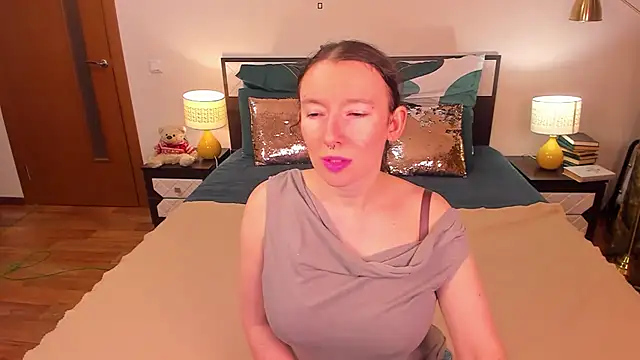 Snapshot of CatherineWalls chatting on February 8, 2026, 4:16 am CatherineWalls online show from February 8, 2026, 4:16 am