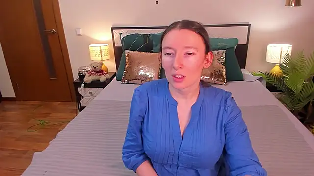 Snapshot of CatherineWalls chatting on March 2, 2026, 4:14 am CatherineWalls online show from March 2, 2026, 4:14 am