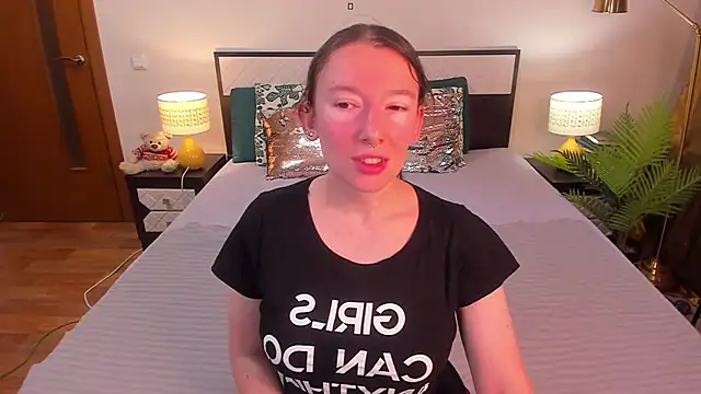 Snapshot of CatherineWalls chatting on July 13, 2026, 3:42 am CatherineWalls online show from July 13, 2026, 3:42 am