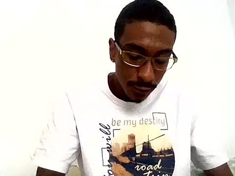 Snapshot of mellow_smoke chatting on April 20, 2026, 3:26 pm mellow smoke online show from April 20, 2026, 3:26 pm