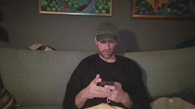 Snapshot of Stock-Holmes chatting on October 12, 2025, 2:54 am Stock-Holmes online show from October 12, 2025, 2:54 am