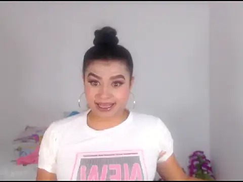 katrinawillff online show from February 26, 2026, 6:34 am