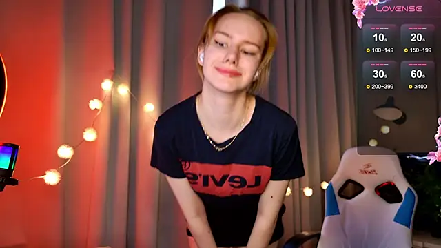 Ramona    online show from February 13, 2025, 9:41 am