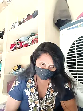 Indiantina online show from November 10, 2025, 9:41 am