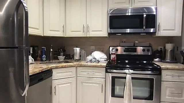 BigGuyMuscle online show from November 19, 2025, 8:53 pm