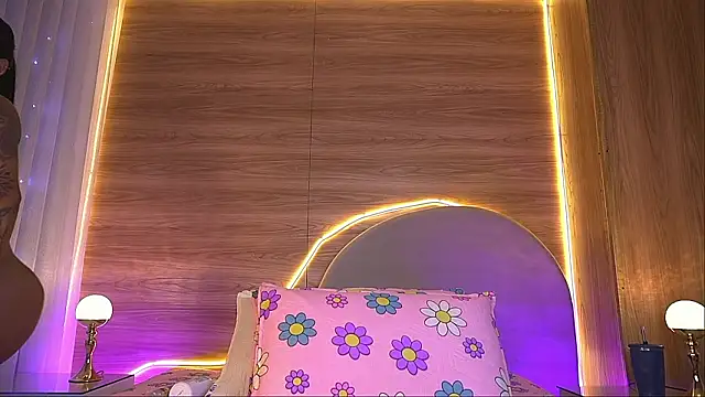 alexaa walker online show from February 22, 2026, 11:42 am