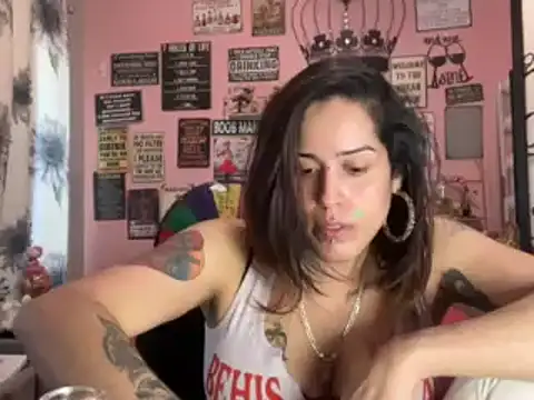 latinacubana online show from January 30, 2025, 1:31 pm