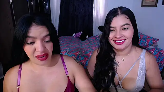 Sharlottee online show from November 8, 2025, 2:17 pm