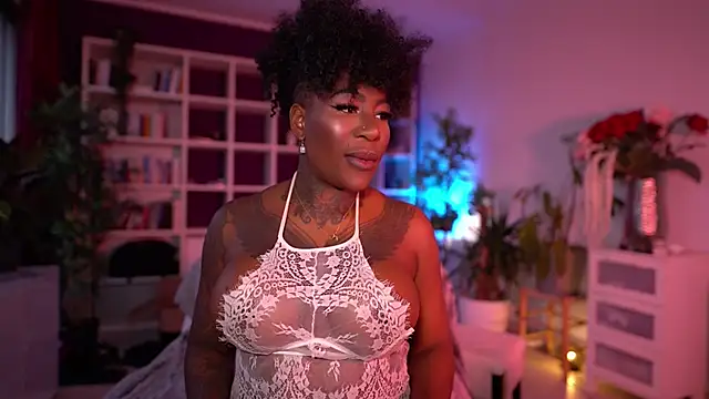 Snapshot of JosyBlack chatting on December 22, 2024, 7:11 am JosyBlack online show from December 22, 2024, 7:11 am