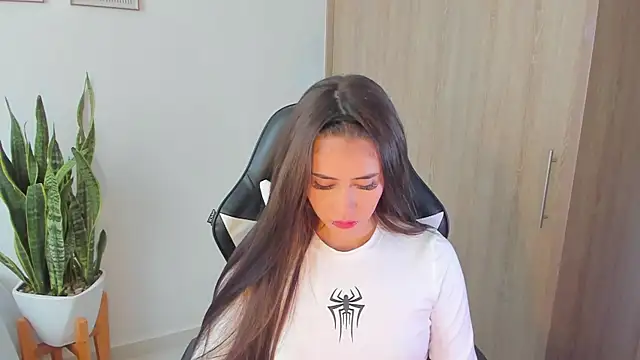 iriswest  online show from December 28, 2024, 9:30 pm