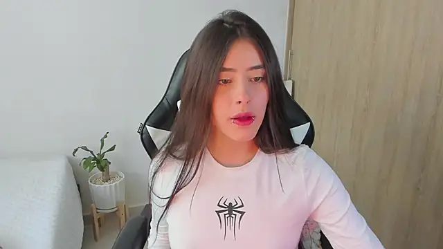 iriswest  online show from January 26, 2025, 8:56 pm