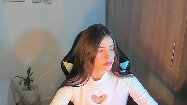 iriswest  online show from February 13, 2025, 2:34 am