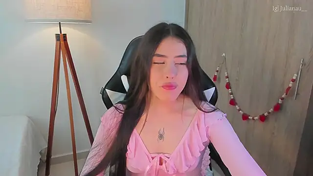 iriswest  online show from February 14, 2025, 10:47 pm