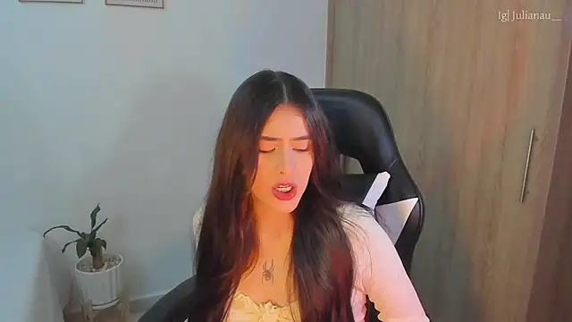 iriswest  online show from February 20, 2025, 2:18 am