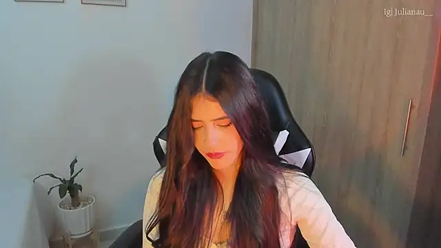 iriswest  online show from February 20, 2025, 10:37 pm