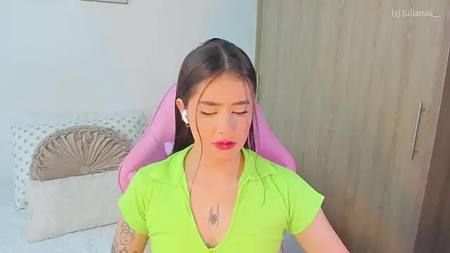 iriswest  online show from March 7, 2025, 9:27 pm