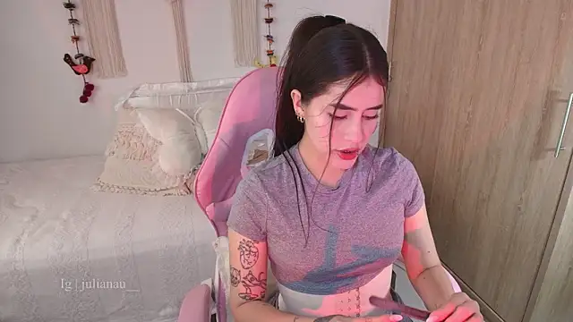 iriswest  online show from March 14, 2026, 10:48 pm